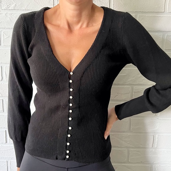Icōne Simons organic cotton pearl button black stretchy cardigan sweater M - Picture 2 of 13